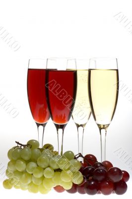 wine glasses with grapes