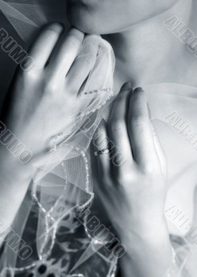 Hands of the bride