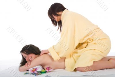 relax massage to the girl
