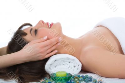 relax massage to the girl