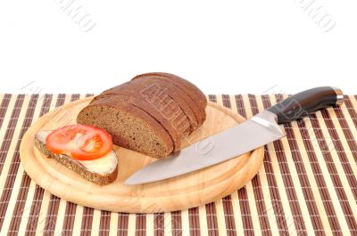 Knife tomato bread