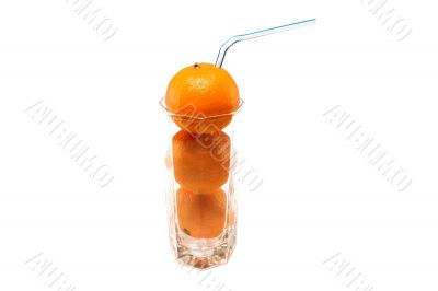 Tangerines with straws