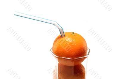 Tangerines with straws