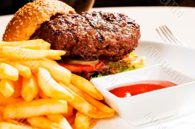 classic hamburger sandwich