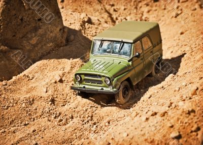 toy military car