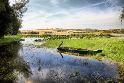 The thrown boat