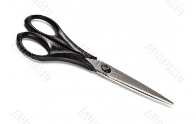 black closed scissors