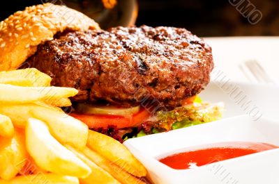 classic hamburger sandwich