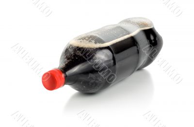 Bottle of soda isolated ( Path )