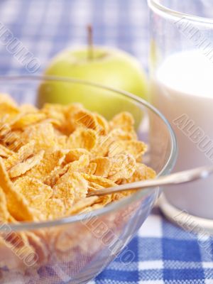 Cornflakes and milk