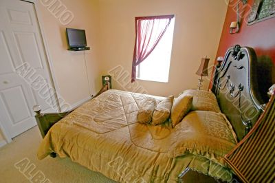 Queen Bedroom