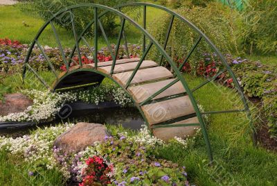 Garden Arched Bridge