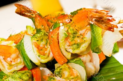shrimps and vegetables skewers