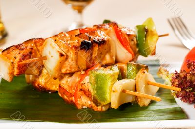 chicken and vegetables skewers