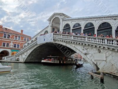 Rialto bridge in Venice