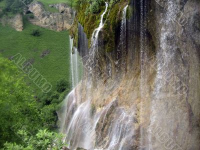 King's Waterfall. Caucas. 77 strings