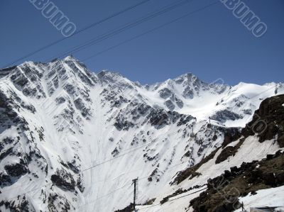 Mountain under the blue sky