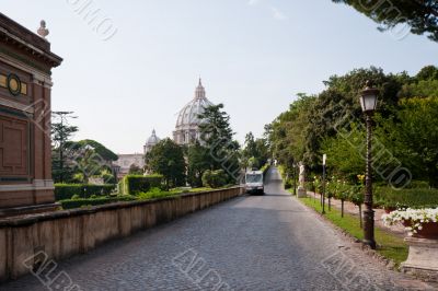 Walk in Vatican gardens