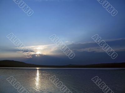 Sunset. Tambukan lake. Summer