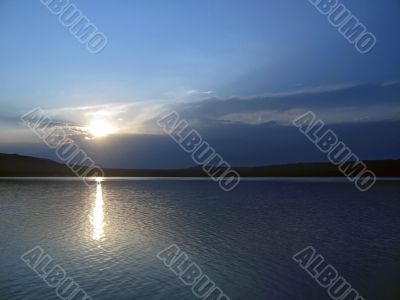 Sunset. Tambukan lake. Summer