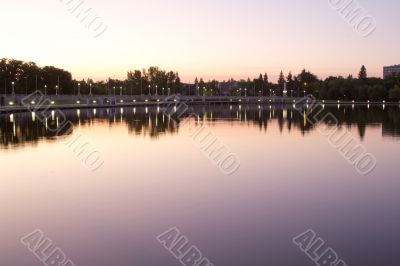 Wascana lake at night