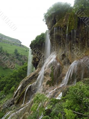 Kings` watrefall. 77 strings