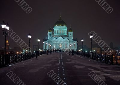 Bridge and christ cathedral in Moscow