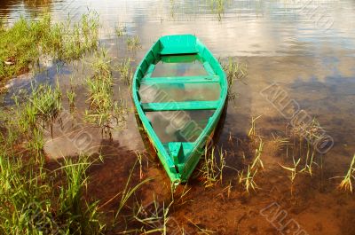 The sunk boat.