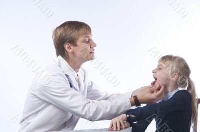 The doctor and the little girl
