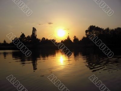Sunset on the lake