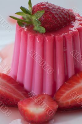 Strawberry Pudding with fresh strawberries