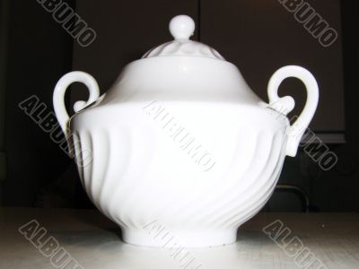 Porcelain sugar bowl.