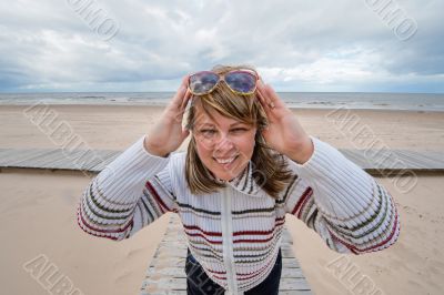 Adult woman at the sea