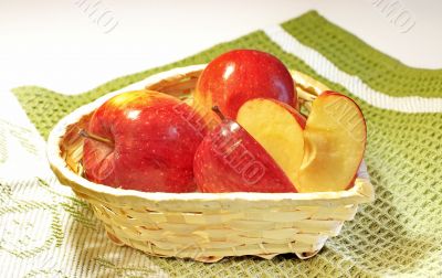  apples  