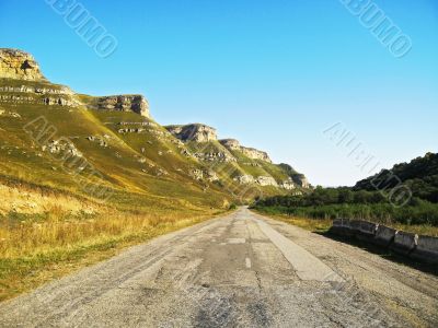 Road between the mountains
