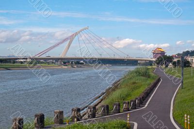 Dazhi Bridge over the Keelung River