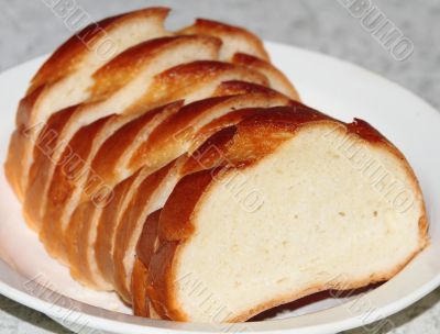 bread on plate
