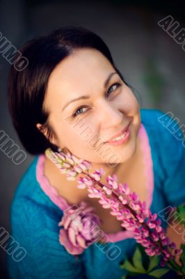 Artistic lifestyle photo of cheerful adult woman walking around 