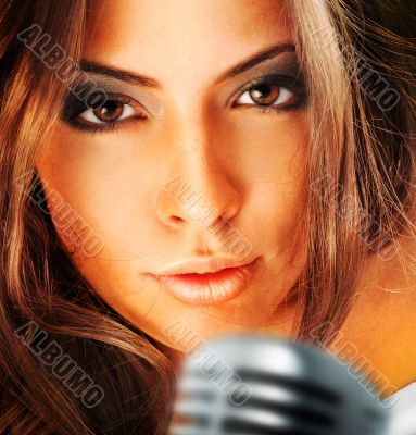 Trendy Singer Girl Singing In Retro Mic