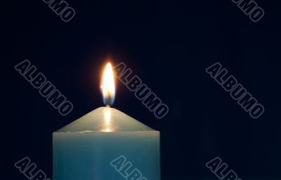 Close up of burning candle