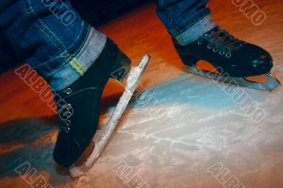 Skates