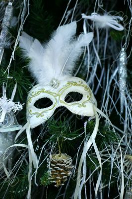 White mask