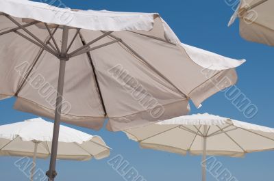 Flying umbrellas