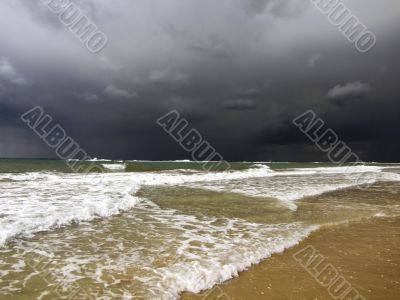 sea â€‹â€‹before the storm