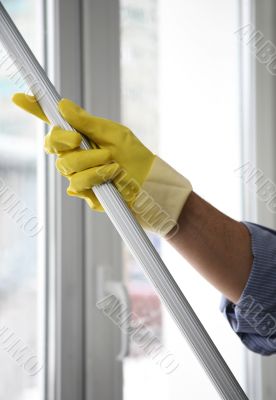Cleaner