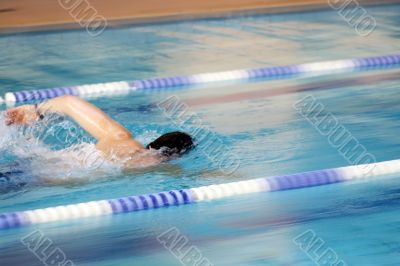 man swims world record