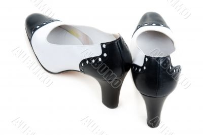 White feminine varnished loafers