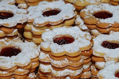 biscuit with jam