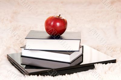 red apple