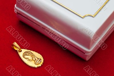 Pendant of the virgin girl